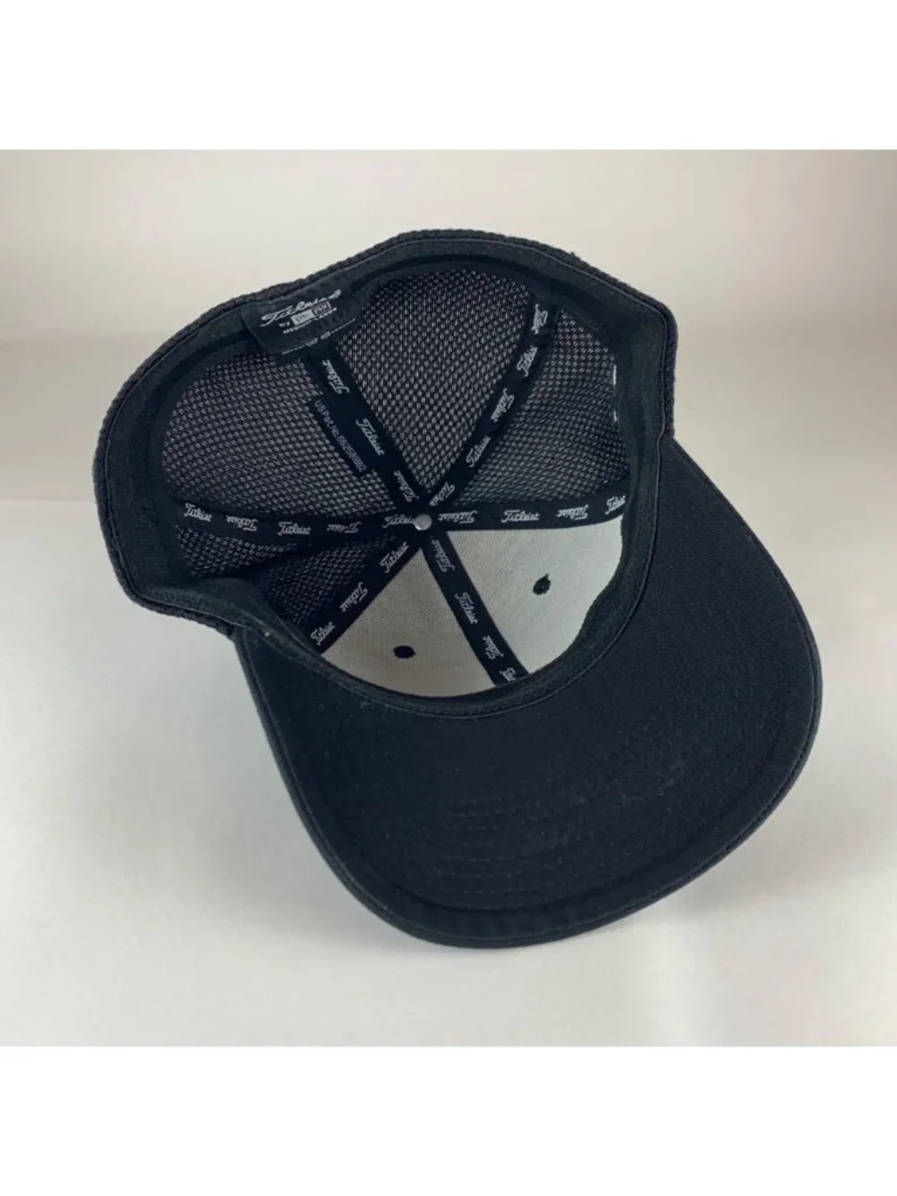 Titleist FootJoy Black New Era 39Thirty Stretch Fitted Hat Mens M/L